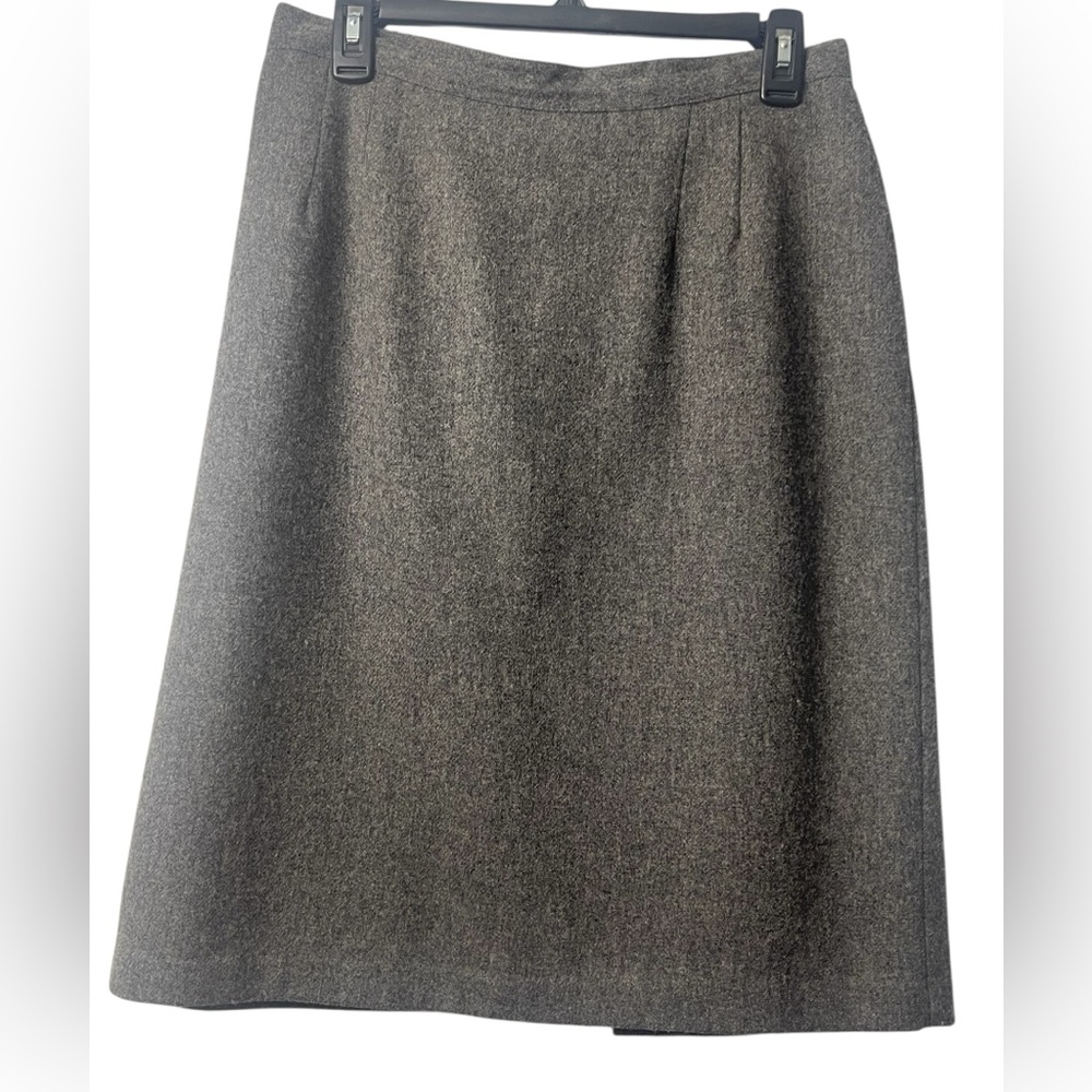 Vintage Briggs New York a-line wool blend skirt. Size 14 GUC